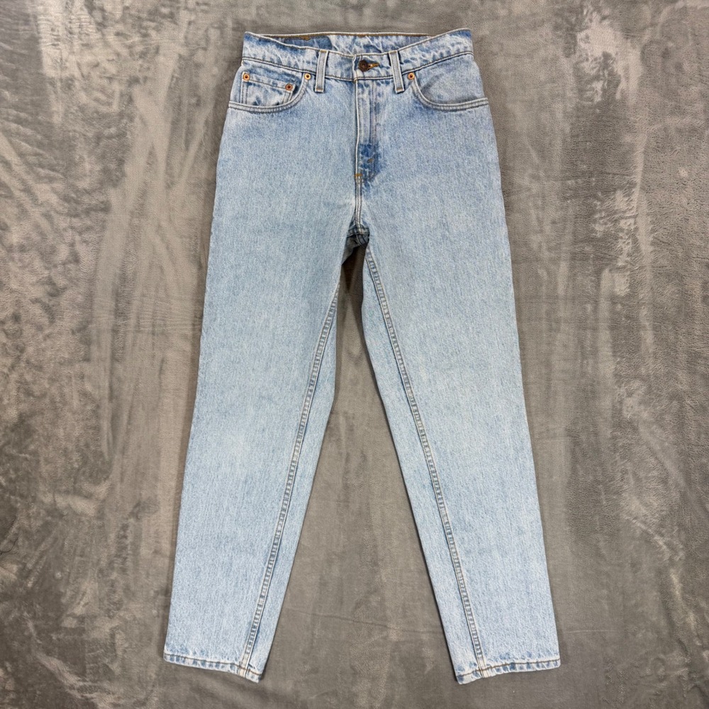 Vintage Levi's 550 Relaxed Fit Tapered Jeans Womens Size 5 JR M Blue Light Wash